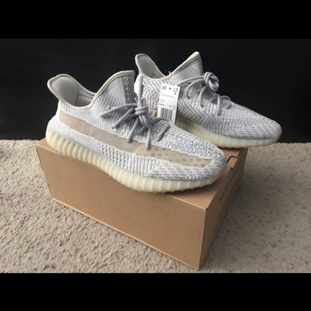 YEEZY LUNDMARK, I WILL ACCEPT OFFERS UNDER 400!!!